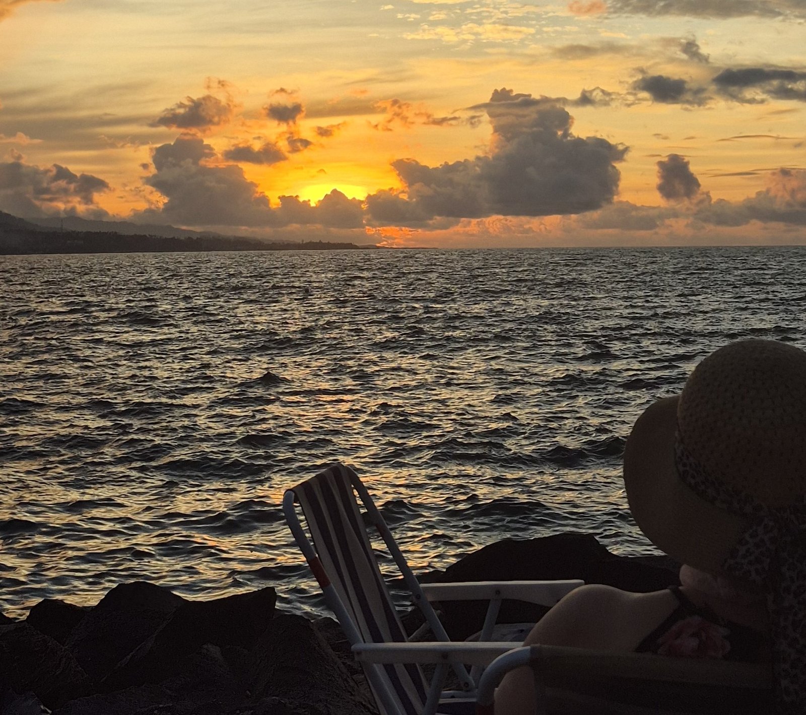 산배 마나도 (SunBae Manado) : 한국 여행객을 위한 완벽한 선셋 힐링 스팟